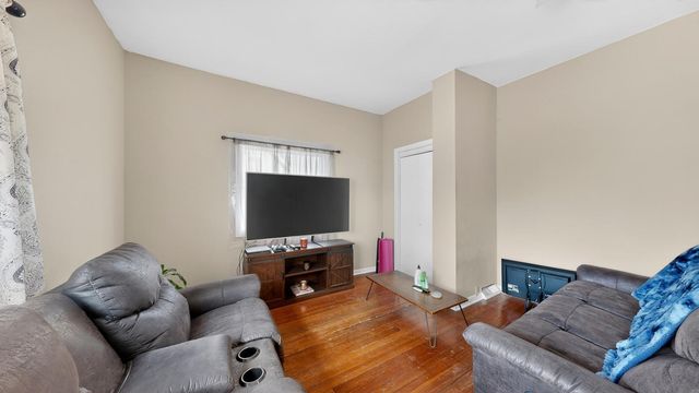 305 N Prairie Street, Lake City, MN 55041