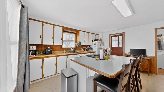 305 N Prairie Street, Lake City, MN 55041