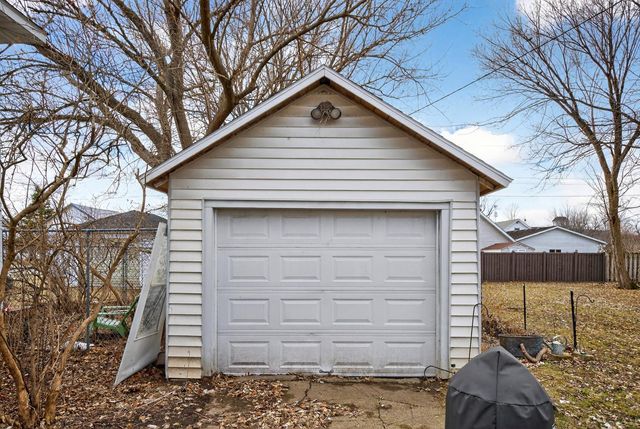 305 N Prairie Street, Lake City, MN 55041