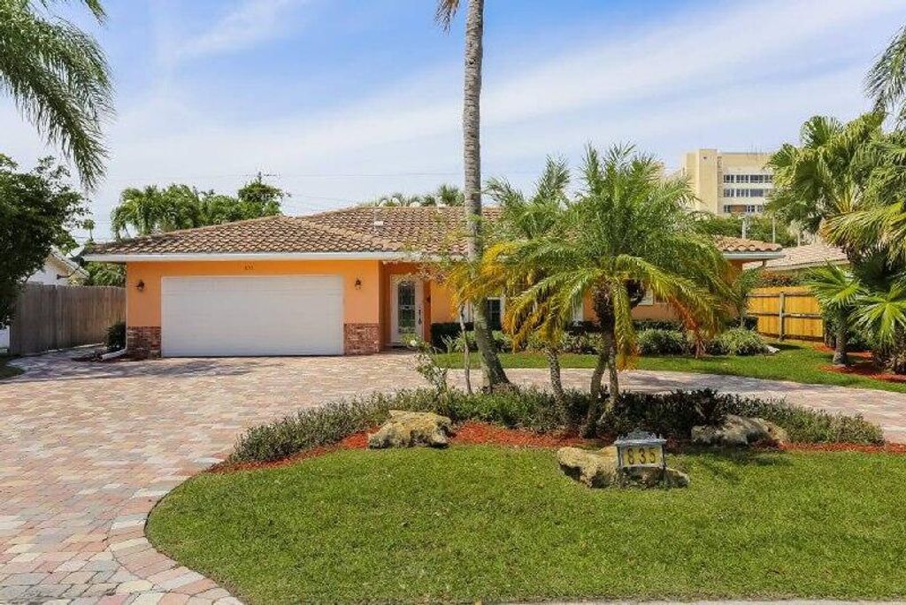 835 NW 7th St Street, Boca Raton, FL 33486