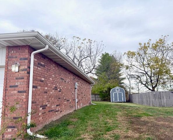 1819 N 25th Street, Ozark, MO 65721