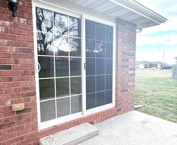 1819 N 25th Street, Ozark, MO 65721