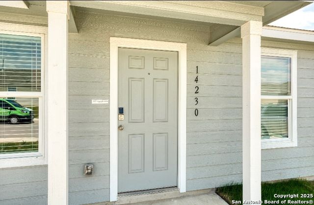 14230 Llama, San Antonio, TX 78252