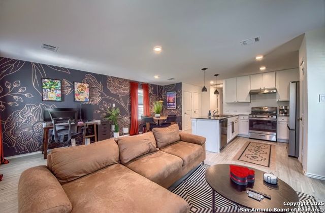 14230 Llama, San Antonio, TX 78252