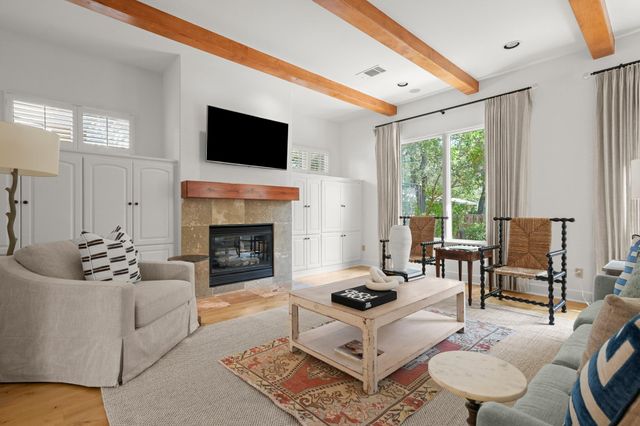 1406 Mohle DR, Austin, TX 78703