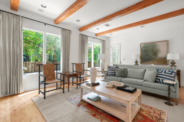 1406 Mohle DR, Austin, TX 78703