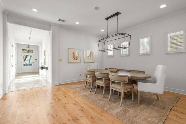 1406 Mohle DR, Austin, TX 78703