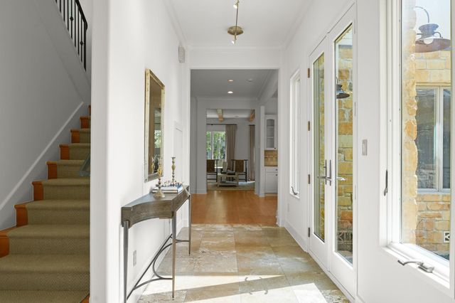 1406 Mohle DR, Austin, TX 78703