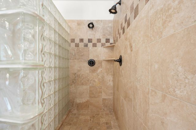 1406 Mohle DR, Austin, TX 78703