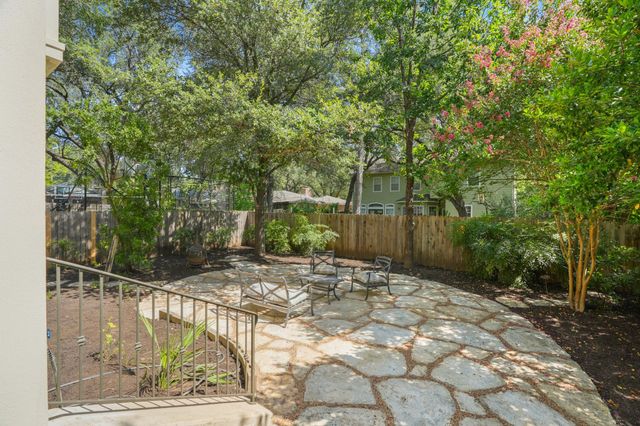 1406 Mohle DR, Austin, TX 78703