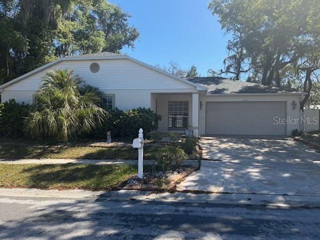 8512 QUEEN BROOKS COURT, Temple Terrace, FL 33637