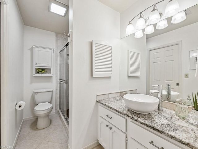 601 97th AVE N, Naples, FL 34108