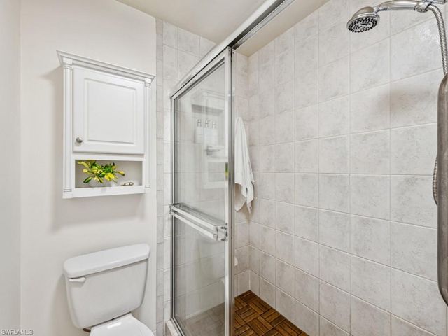 601 97th AVE N, Naples, FL 34108