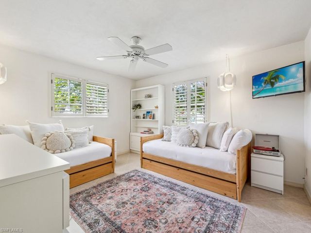 601 97th AVE N, Naples, FL 34108