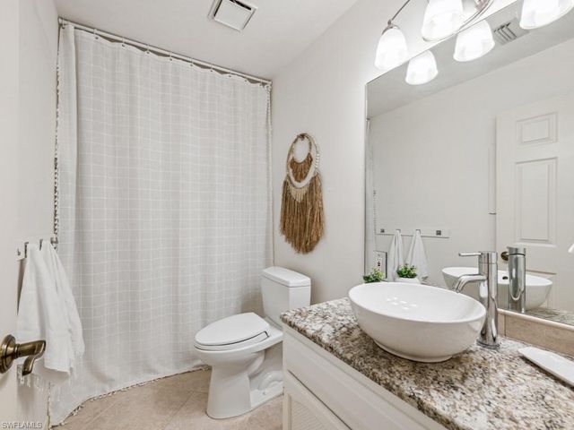 601 97th AVE N, Naples, FL 34108