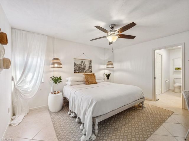 601 97th AVE N, Naples, FL 34108