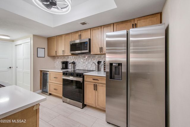 4275 N River Grove Cir Apt 131, Tucson, AZ 85719