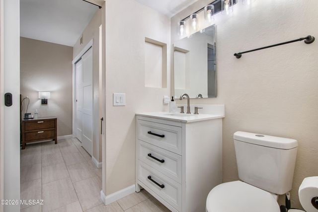 4275 N River Grove Cir Apt 131, Tucson, AZ 85719