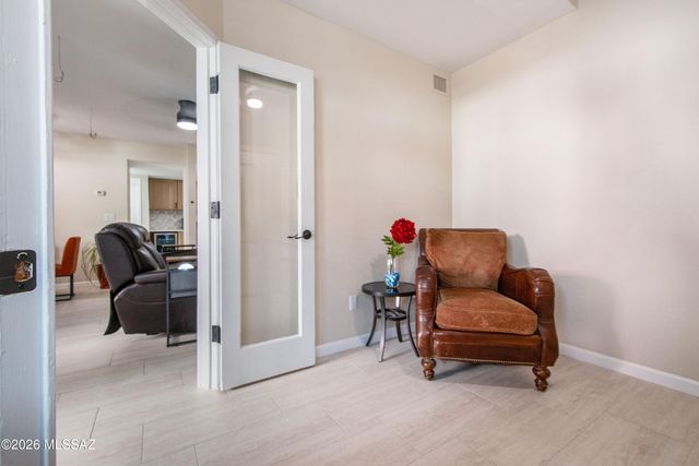 4275 N River Grove Cir Apt 131, Tucson, AZ 85719