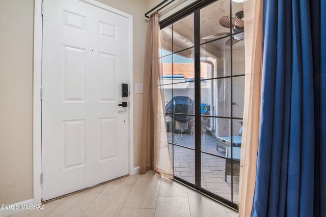 4275 N River Grove Cir Apt 131, Tucson, AZ 85719