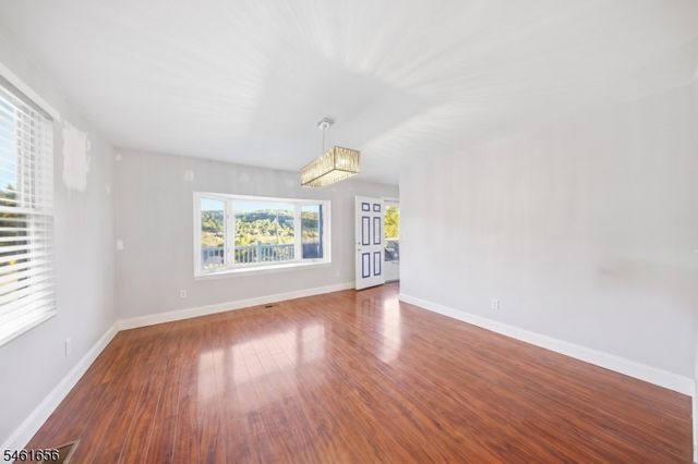 68 Fenwick Rd, Frankford Twp., NJ 07822