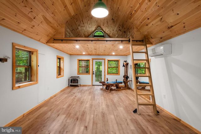 214 CREAMERY RD, Spring City, PA 19475