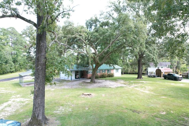 538 Castlebury Road, Walterboro, SC 29488