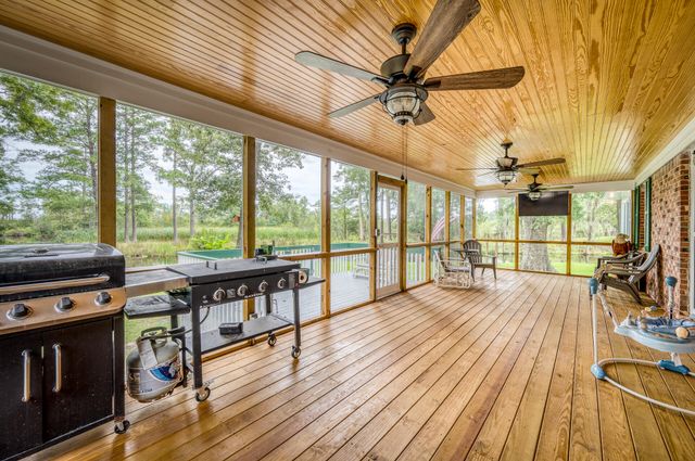 538 Castlebury Road, Walterboro, SC 29488