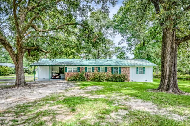 538 Castlebury Road, Walterboro, SC 29488