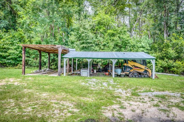 538 Castlebury Road, Walterboro, SC 29488