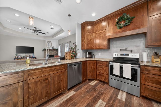 121 Harmon Road, Gun Barrel City, TX 75156