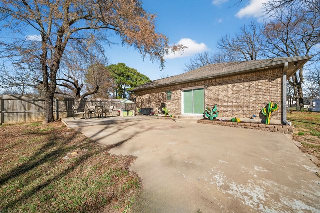 121 Harmon Road, Gun Barrel City, TX 75156