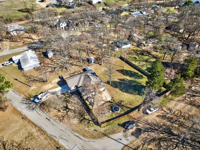 121 Harmon Road, Gun Barrel City, TX 75156