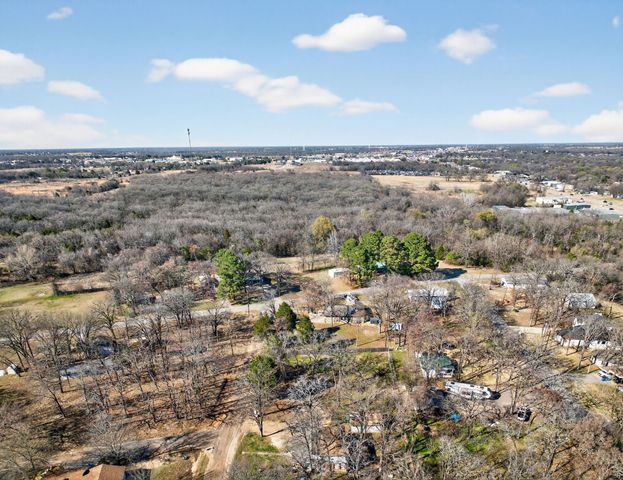 121 Harmon Road, Gun Barrel City, TX 75156