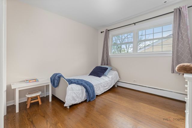 2115 E Miner Street, Arlington Heights, IL 60004