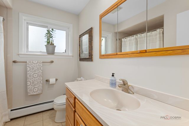 2115 E Miner Street, Arlington Heights, IL 60004