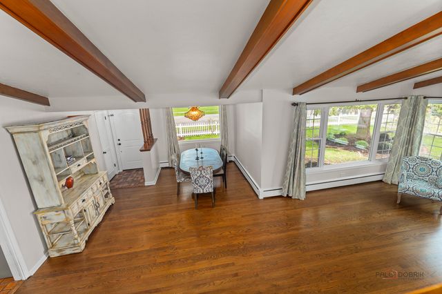 2115 E Miner Street, Arlington Heights, IL 60004