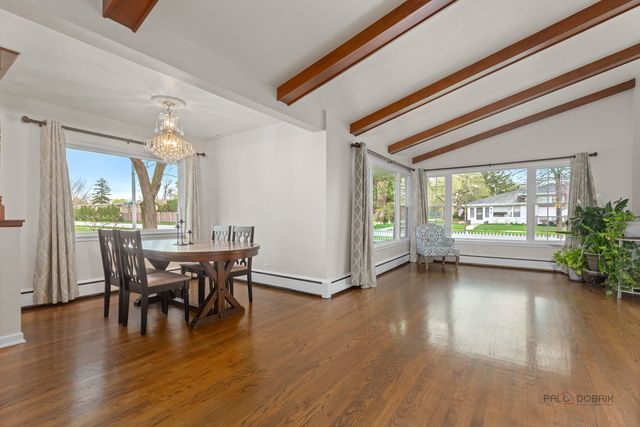 2115 E Miner Street, Arlington Heights, IL 60004