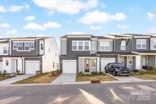 2300 Endeavor Run, Charlotte, NC 28269