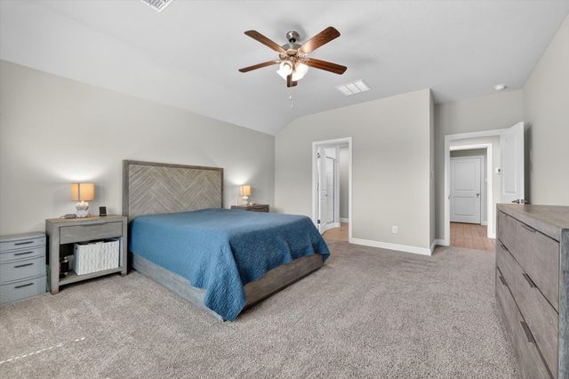 305 Sadie Lane, Burleson, TX 76028