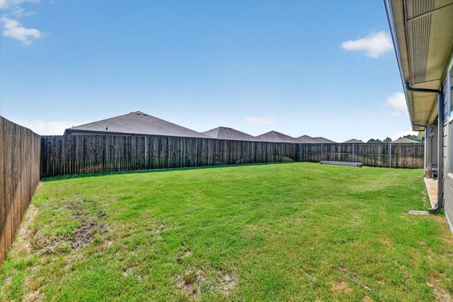 305 Sadie Lane, Burleson, TX 76028