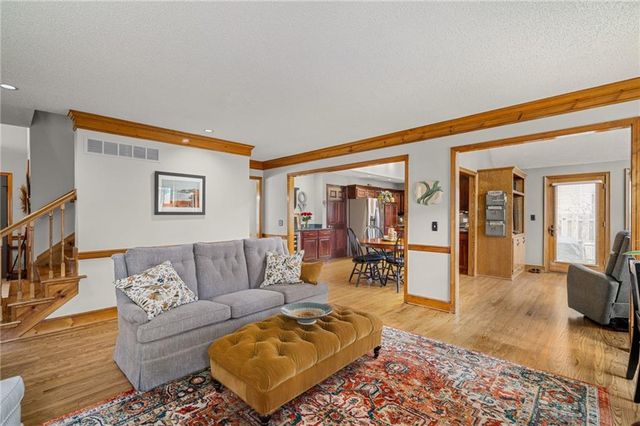 15721 W 145th Street, Olathe, KS 66062