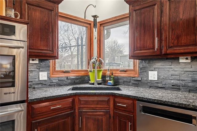 15721 W 145th Street, Olathe, KS 66062