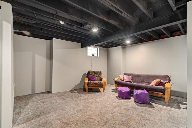 15721 W 145th Street, Olathe, KS 66062