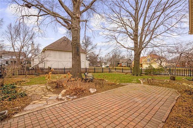 15721 W 145th Street, Olathe, KS 66062