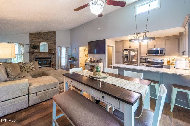 103 Silkwood Court, Johnson City, TN 37615