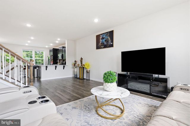 11 AUTUMN PARK BLVD, Medford, NJ 08055