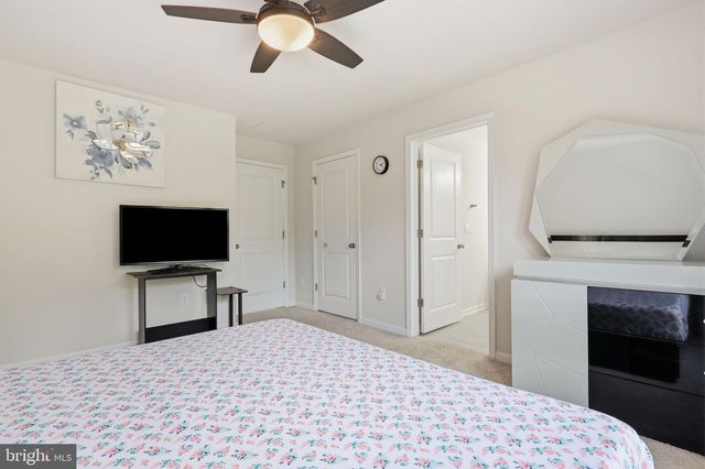 11 AUTUMN PARK BLVD, Medford, NJ 08055