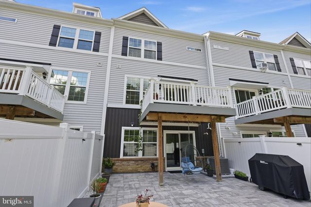 11 AUTUMN PARK BLVD, Medford, NJ 08055
