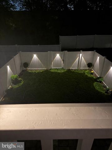 11 AUTUMN PARK BLVD, Medford, NJ 08055